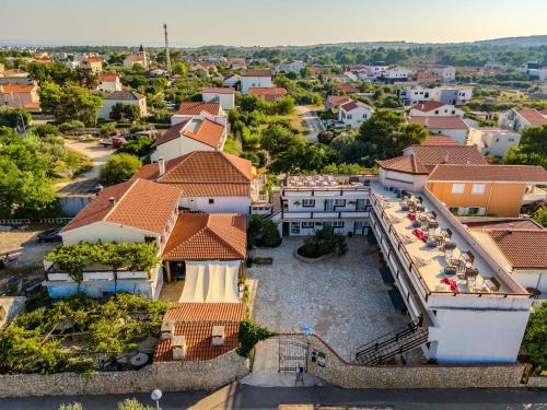 Nespecifikovaný výhled na destinaci Vir nebo výhled na město při pohledu z bed and breakfast