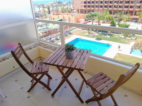 Estudio PYR privado con piscina y playa