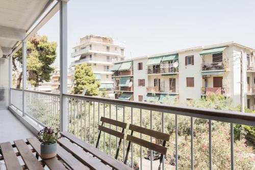 Graceful 2BR Apartment in Paleo Faliro by UPSTREET
