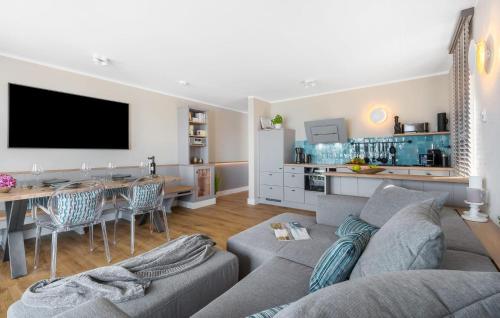 Μια τηλεόραση ή/και κέντρο ψυχαγωγίας στο Langebank Mit Hafenblick