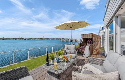 Θέα στο ποτάμι κοντά σε αυτό το διαμέρισμα