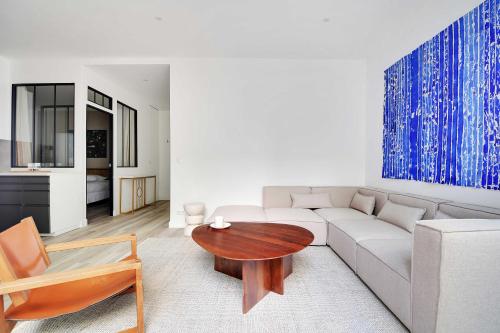 Charming apt with patio - 2BD4P - Monceau Park