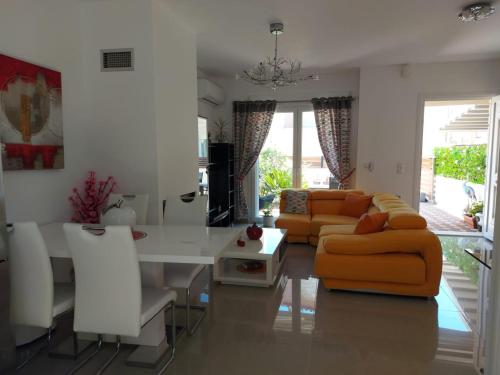 Matilda's House photo 2