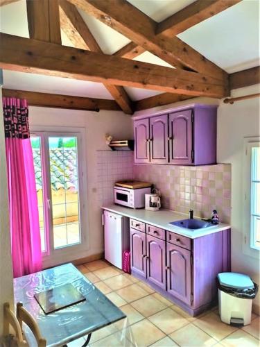 Photo de la galerie de l'établissement Studio à campagne proche plages, à La Garde