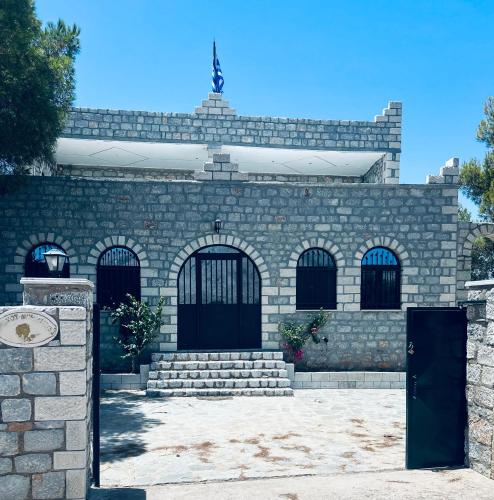 Terra Mani stone rental apartments