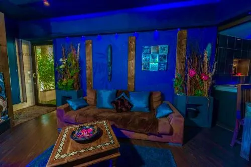 Love Room Evasion Duo photo 9