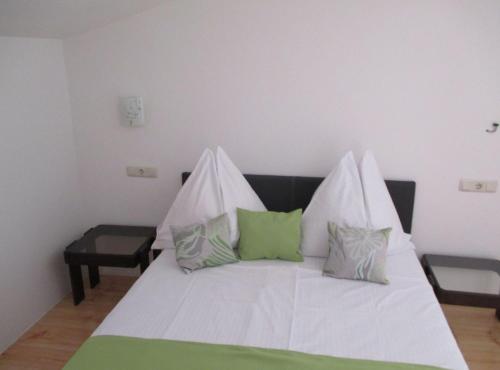 Postel nebo postele na pokoji v ubytování Guest House Villa Daniel