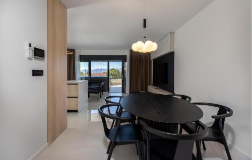 2 Bedroom Nice Apartment In Novi Vinodolski