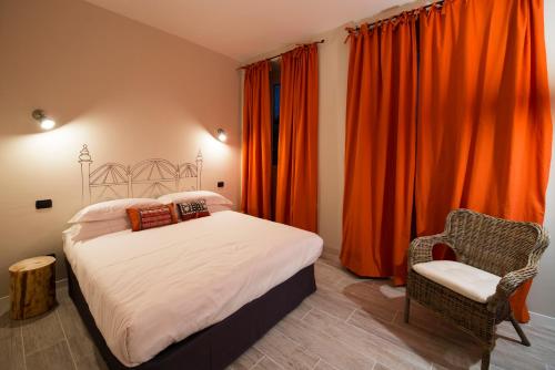 Ein Bett oder Betten in einem Zimmer der Unterkunft So&Leo Guest House