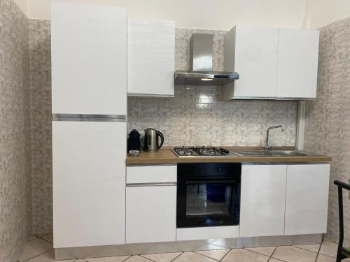 Dapur atau dapur kecil di Gauro casa vacanze