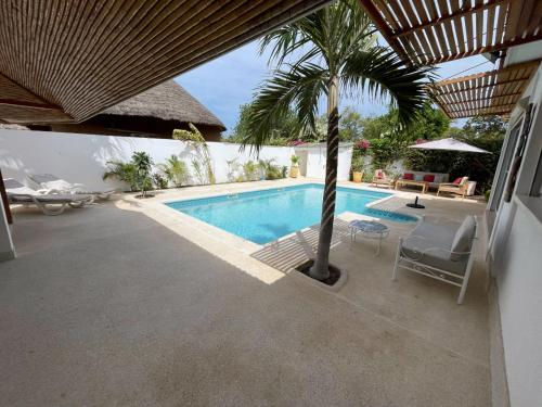Bazén v ubytování Agence Adjana Resort - Résidence Les Alizées nebo v jeho okolí