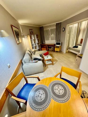 2-room apartment in Paris la Defense Arena Parking