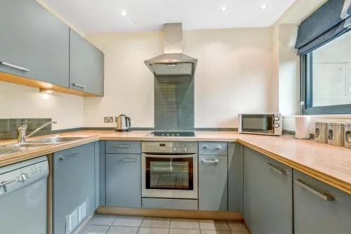 Princes Street Suites photo 14