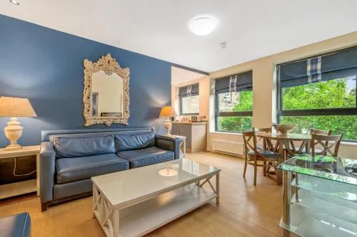 Princes Street Suites photo 11