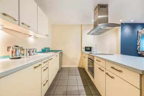 Princes Street Suites photo 15