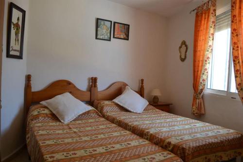 Chalet piscina privado,12 personasDenia