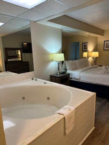 Katil atau katil-katil dalam bilik di River Place Condos 609 1BD, 2 Bath
