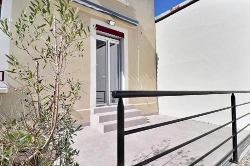 Photo de la galerie de l'établissement Magnificent Newly Renovated T3 - Parking - Villeurbanne, à Villeurbanne