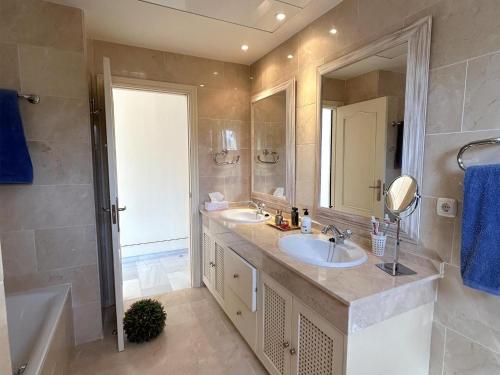 Villa Maisa Marbella by Málaga Planners