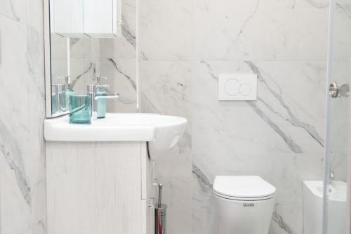 Adelina House photo 40