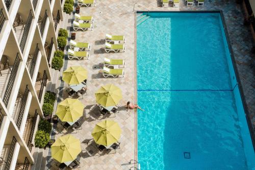 Bazén v ubytování Coast Capri Hotel nebo v jeho okolí