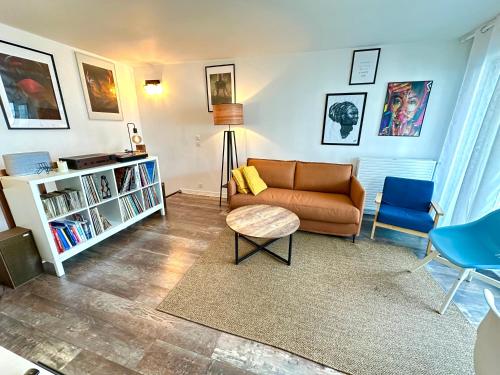 Cosy Duplex avec Parking à Paris 19 by immo kit bnb