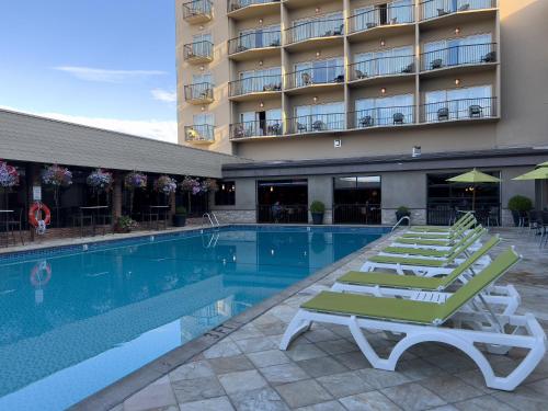 Bazén v ubytování Coast Capri Hotel nebo v jeho okolí