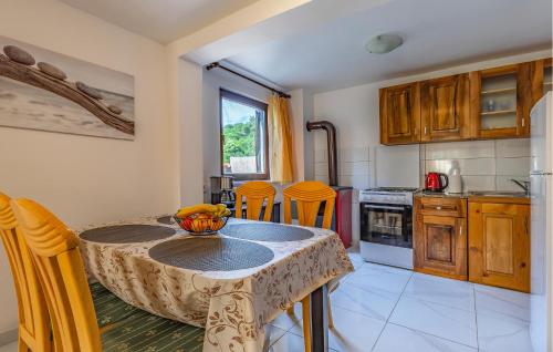 3 Bedroom Beach Front Home In Medulin