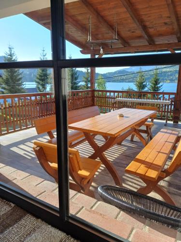 Afbeelding uit fotogalerij van CabAna de la Colibița in Colibiţa