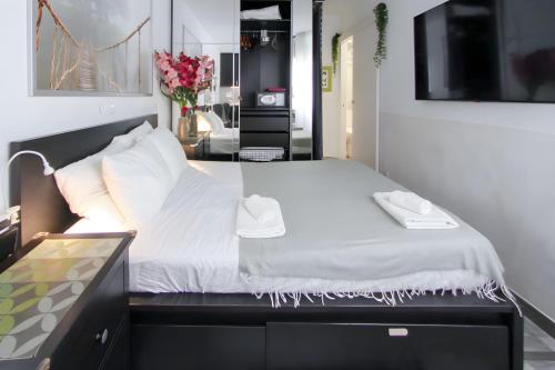 Interior Studio Serviced Apartment