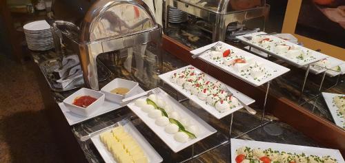 Jídlo v hotelu nebo okolí