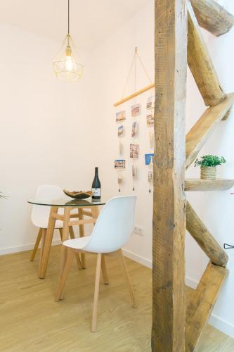 Lisbon City Center Apartment, Walkable, AC&WiFi