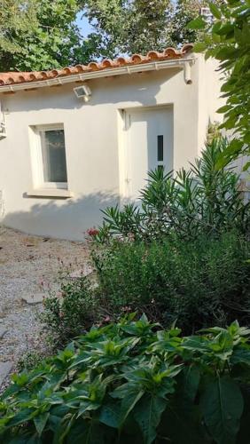 Maisonnette en Provence climatisée, wifi, parking