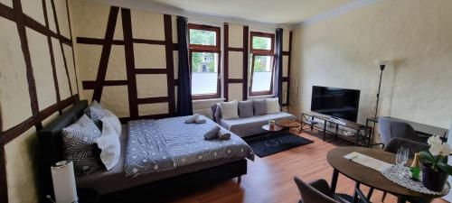 Ruang duduk di Gemütliche Wohnung im Zentrum von Bad Wildbad