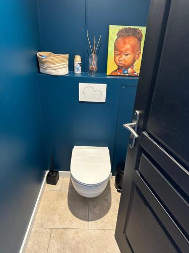 Photo de la galerie de l'établissement Moderne au bord de mer et des plages, avec un parking, à Fréjus