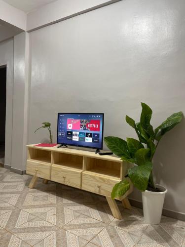TV a/nebo společenská místnost v ubytování Casa S&G grande con 3 habitaciones, 8 personas, piscina privada, cochera, aire acondicionado, TV, wifi, excelente ubicacion