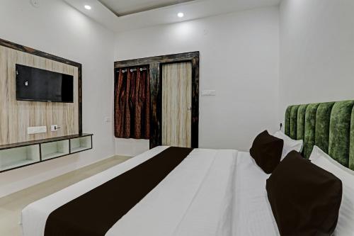 Katil atau katil-katil dalam bilik di OYO Flagship THE VINDH