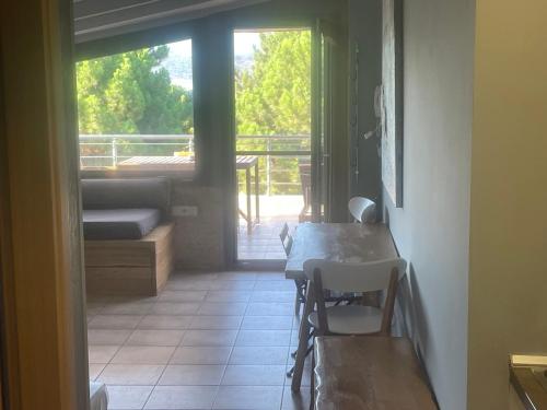 Balkoni atau teres di Belvedere Κeramoti