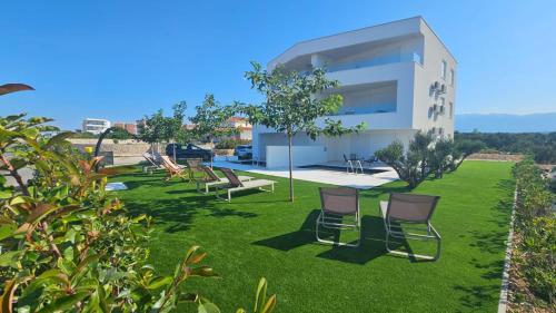 Apartments Twins with private pool