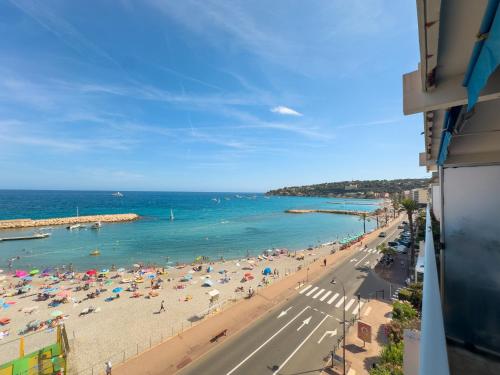 Holiday on the Beach, Bnb Rickeys