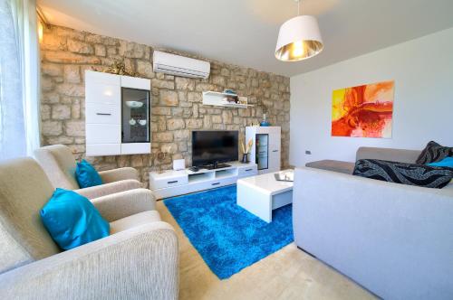 Villa Vinodol *with great sea view and pool