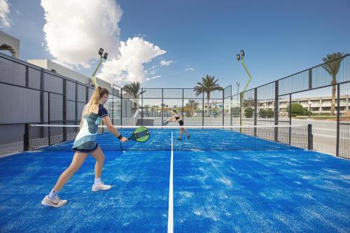 Tenis a/nebo squash v ubytování V Hotel Sharm El Shiekh nebo okolí