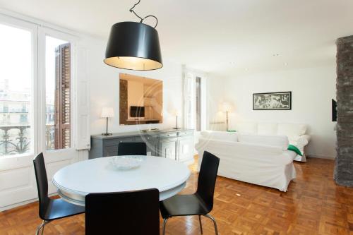 City Center Apartment beside Pl Catalunya