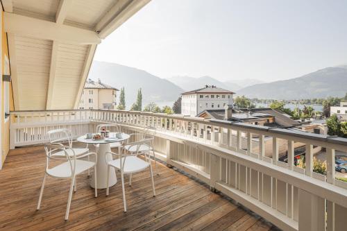 Nespecifikovaný výhled na hory nebo výhled na hory při pohledu z hotelu