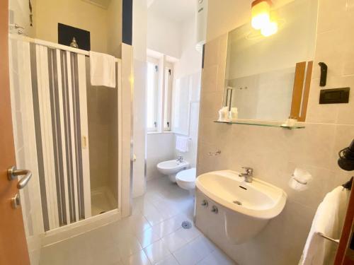 Koupelna v ubytování Hotel Praja