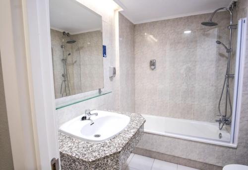 Kúpeľňa v ubytovaní Hotel Alda Sada Marina
