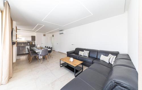 Luxurious Home In Kastel Stafilic