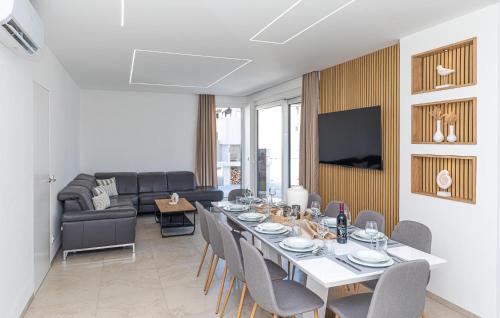 Luxurious Home In Kastel Stafilic