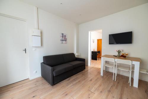 Budget apart downtown with parking