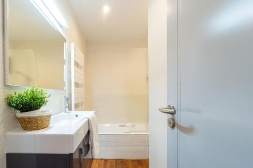 416-Apartamento con vistas mar y piscina